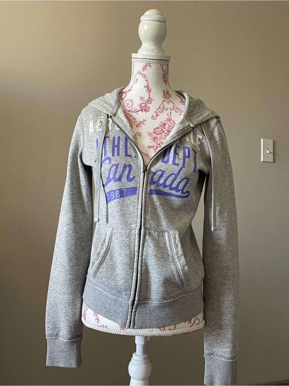 Aeropostale Heather Gray Zip Hoodie with Blue Canada Script
